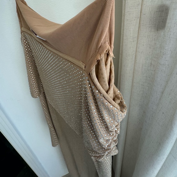 MESHKI Marcel Off Shoulder Diamante Maxi Dress - Nude (retail $185) in S - Picture 11 of 13